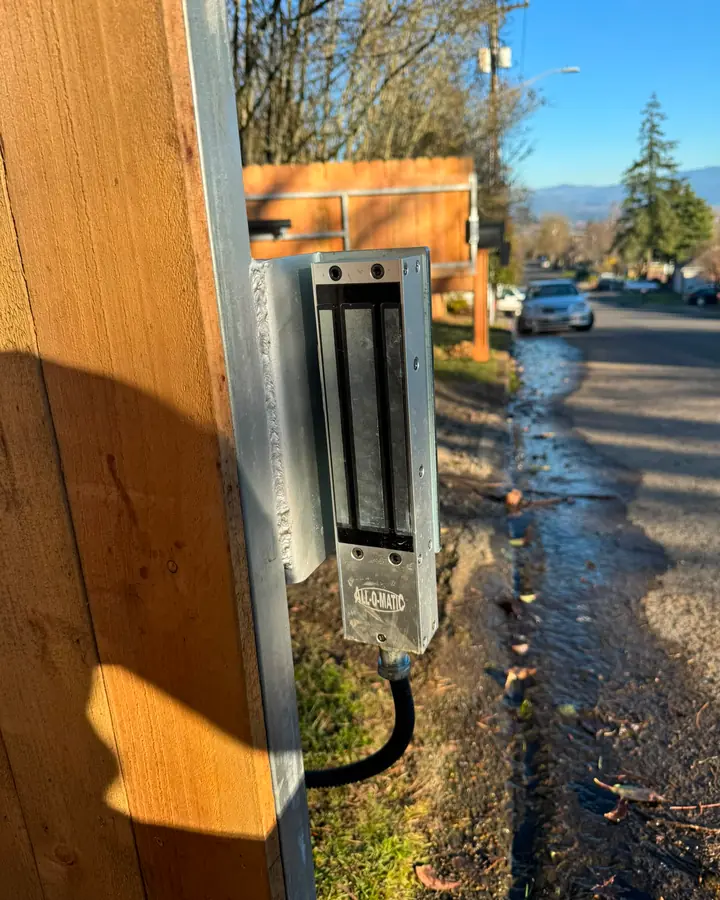 emergency gate repair — Interstate Gate Repair
